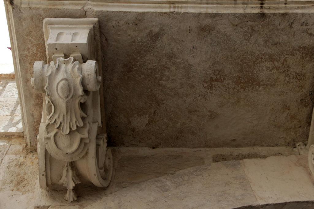 Palazzo Manfredi - Bed And Breakfast Monopoli Exterior photo